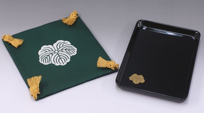 切手盆8号と掛ふくさ6号(松葉)